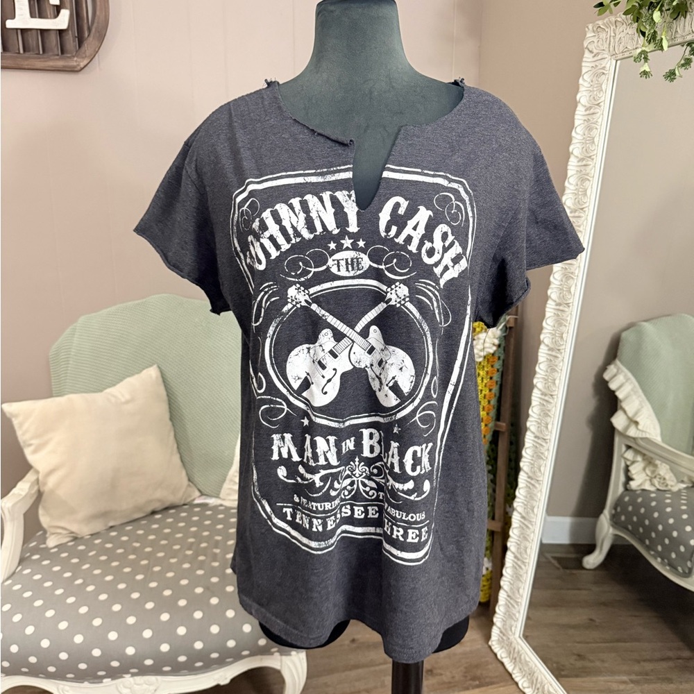 Johnny Cash • Cut Up Grunge Graphic Band Tee